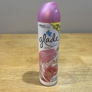 Glade‎ White Tea & Lily Freshener Spray 9oz Spray 7 Hours Of Freshness